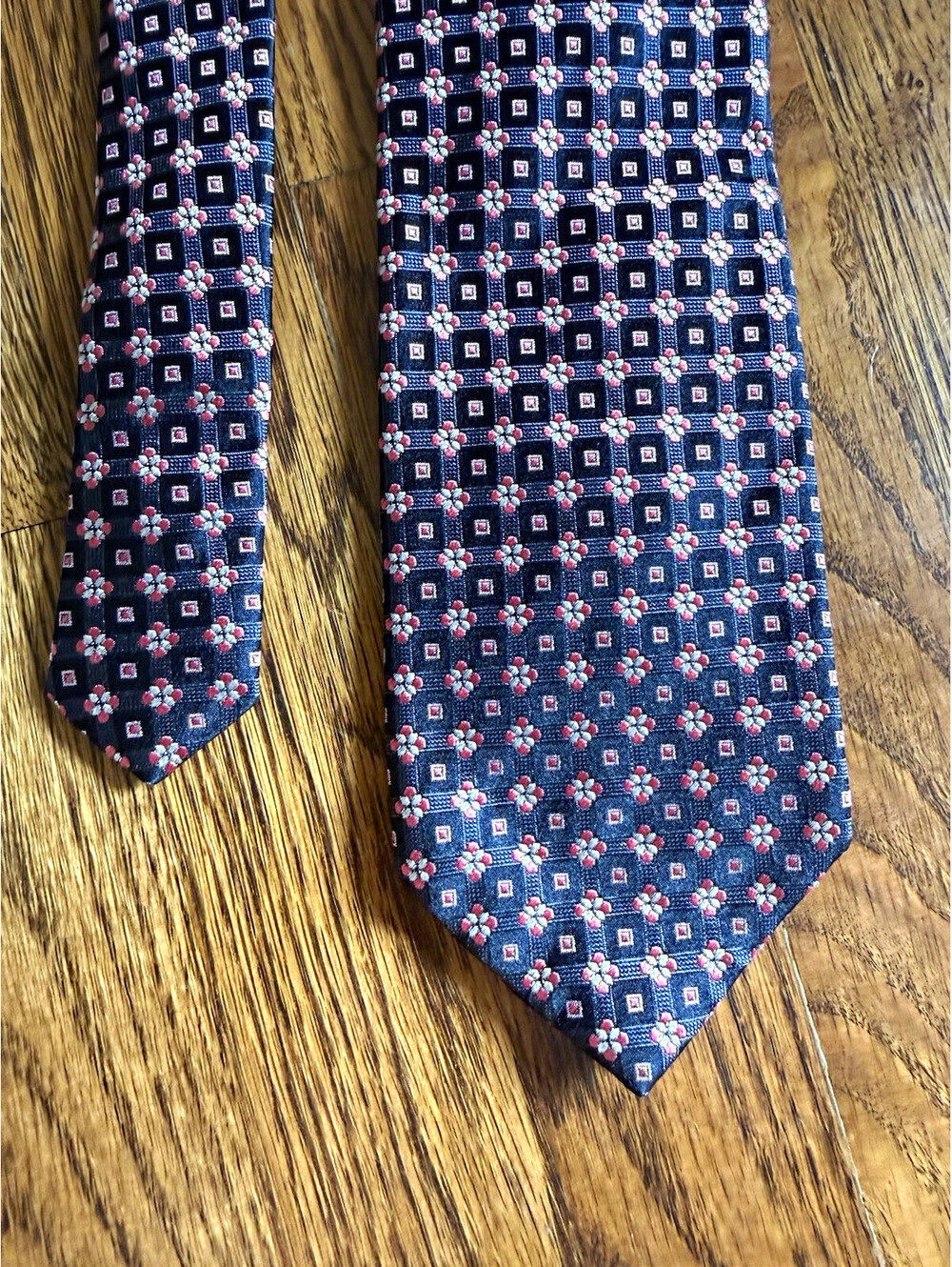 BOSS Hugo Boss 100% Silk Woven Black Orange White Geometric Men’s Tie Classic